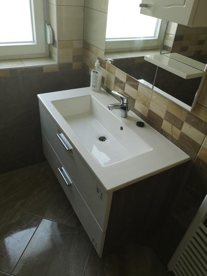 Ferienwohnung Nella Apartman Siófok Exterior foto
