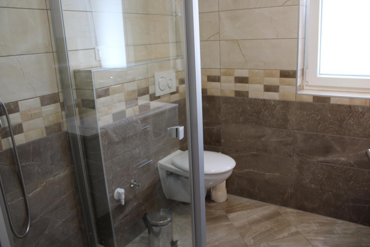 Ferienwohnung Nella Apartman Siófok Exterior foto